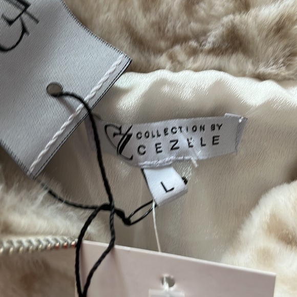 Brand New Super cute Cheetah Pullover - Picture 3 of 6